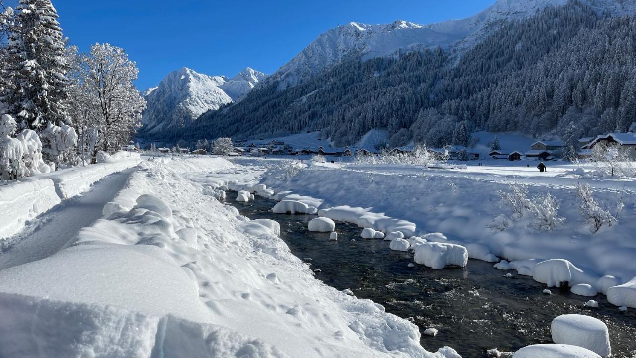 Ferienwohnung Mit Idyllischer Aussicht 클로스터스 외부 사진